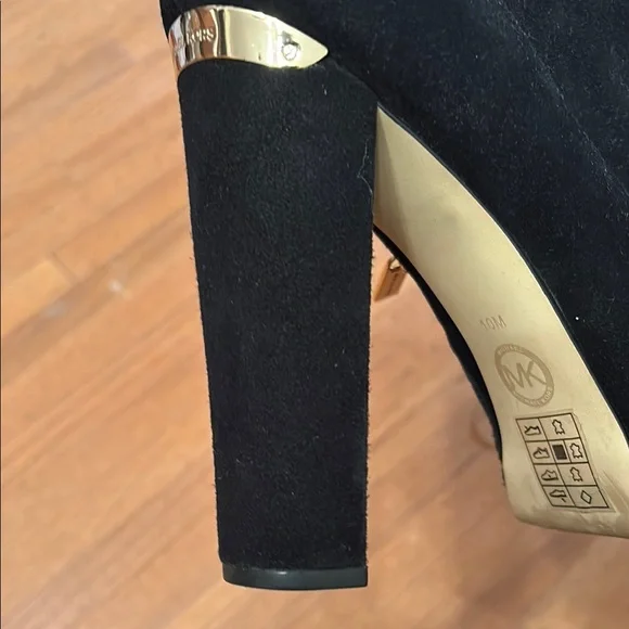 Michael Kors Black and Gold Ankle Boots Sleek Design - Picture 6 of 14